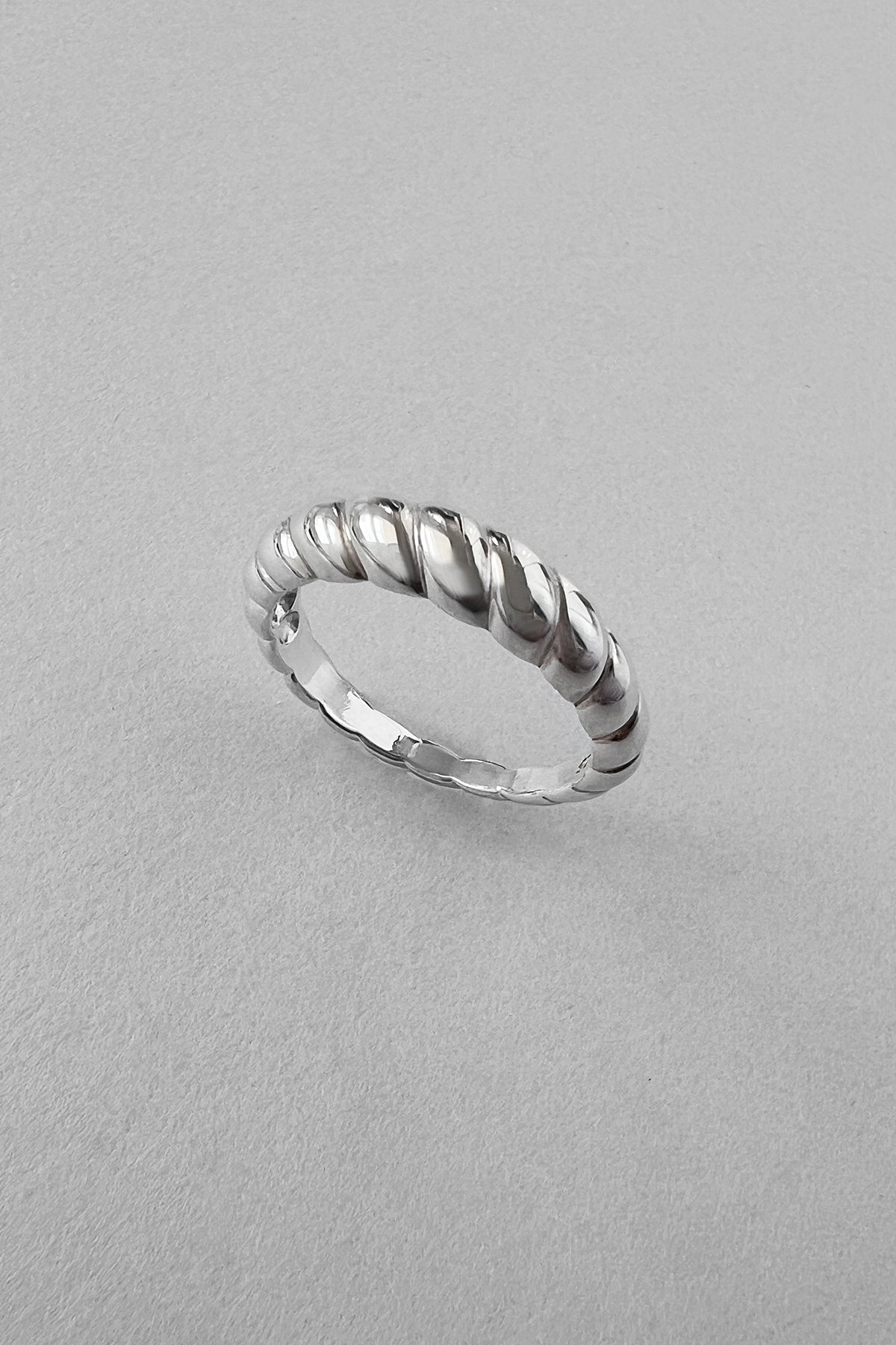 Croissant Ring【MWRG250104】