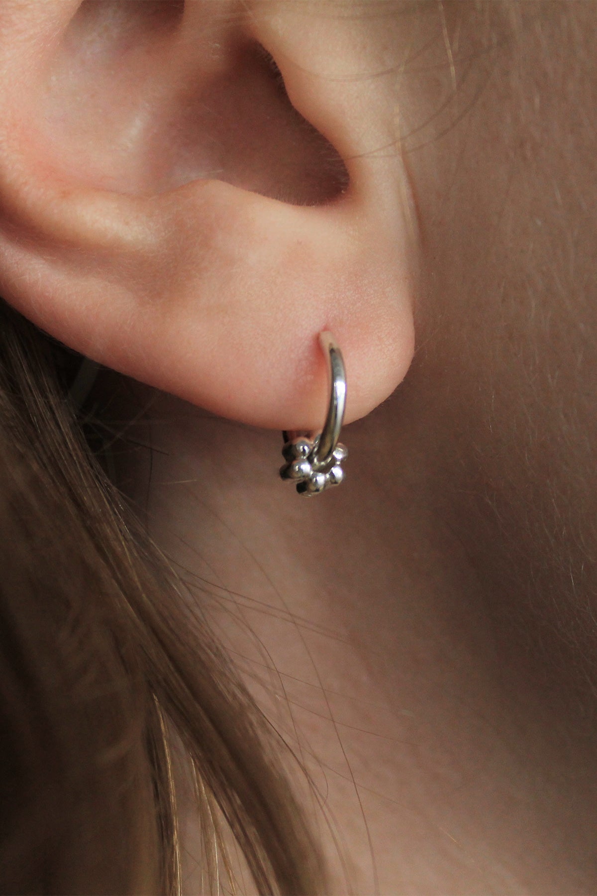 Canelé Hoop Earrings (Silver)【MWER251001】