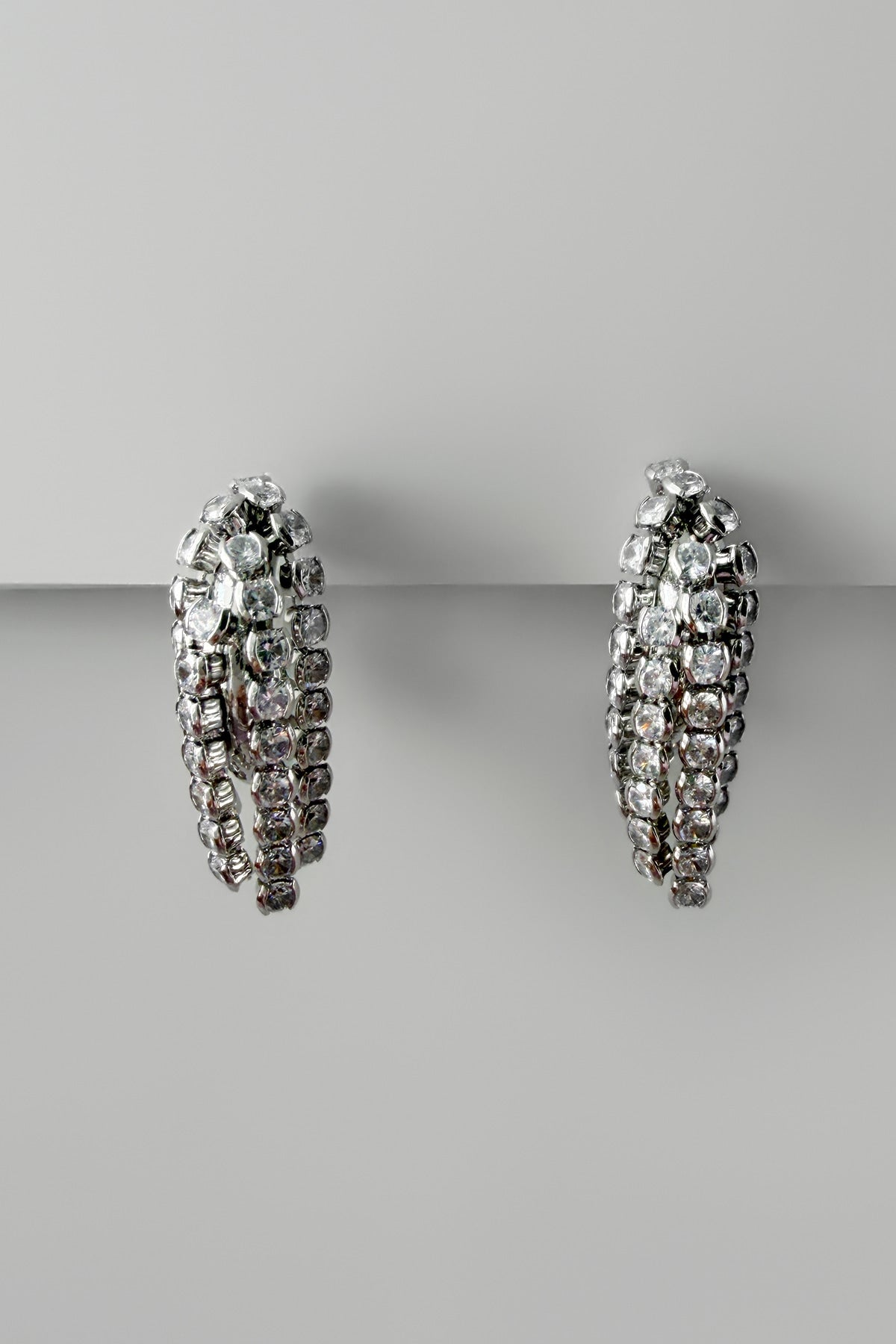 Lightline Tassel Hoop Earrings【MWER260607】