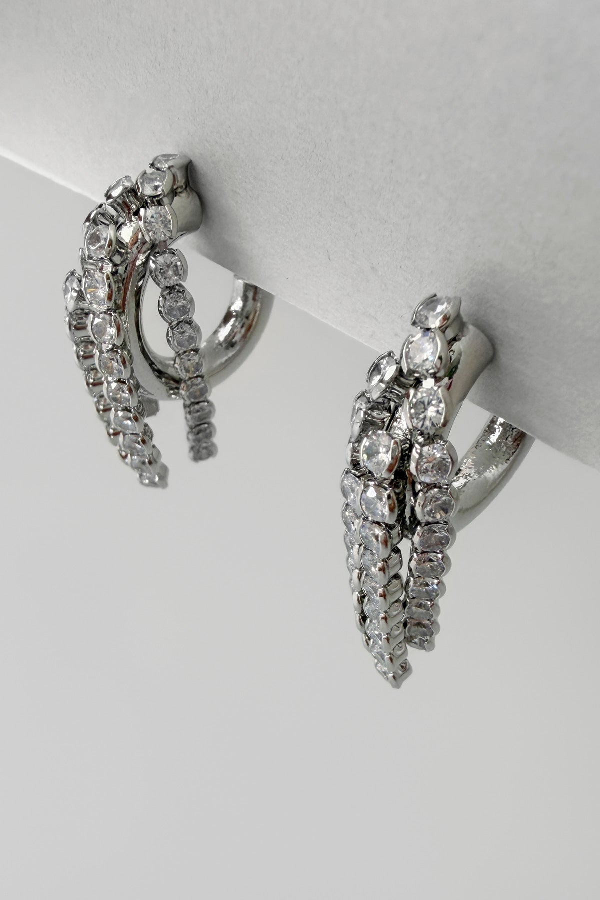 Lightline Tassel Hoop Earrings【MWER260607】