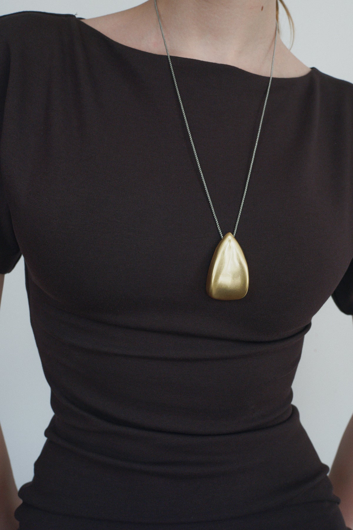 Golden Petal Long Necklace【MWNL260205】
