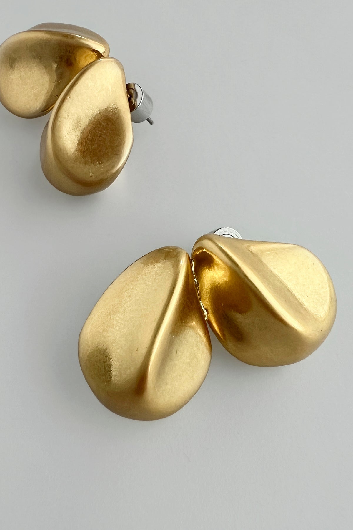 Petal Earrings【MWER260203】